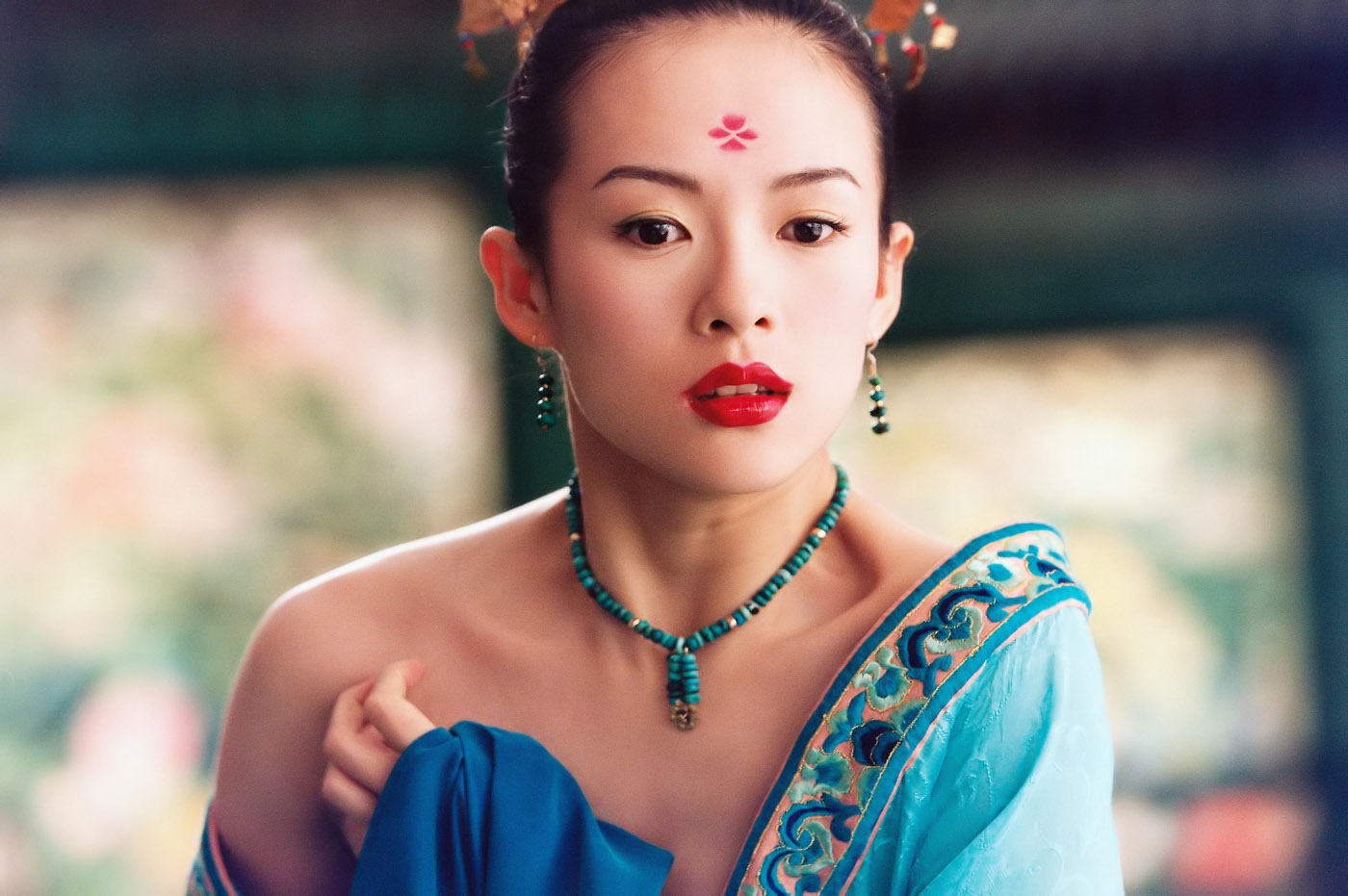 Những lần mỹ nhân hóa 'cô tiên xanh' trong tạo hình với thanh y
