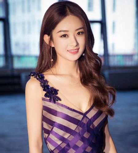 Sao Hoa ngữ vẫn dùng đồ bình dân dù kiếm được tiền tỉ