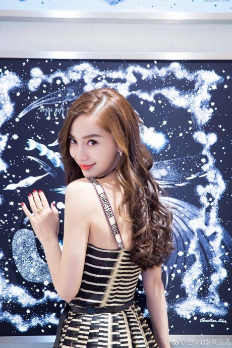 Cùng là đại sứ Dior, fan AngelaBaby tố fan Triệu Lệ Dĩnh sống ảo