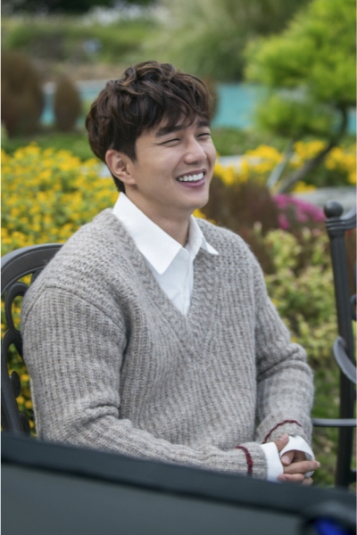 I'm Not A Robot công bố hình ảnh đầu tiên của Yoo Seung Ho