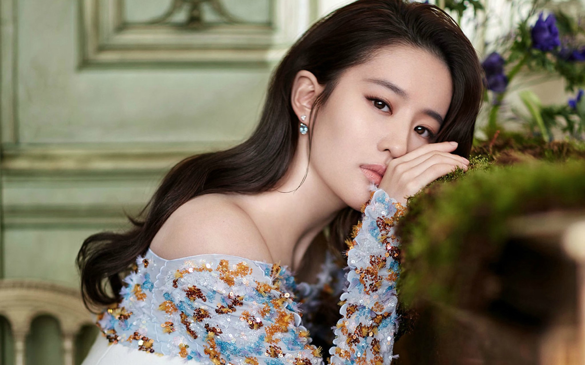Lưu Diệc Phi gây bão khi giành giải nữ diễn viên chính xuất sắc nhất