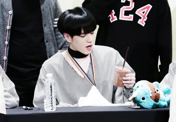 Những loại thức uống mà các nam idol yêu thích