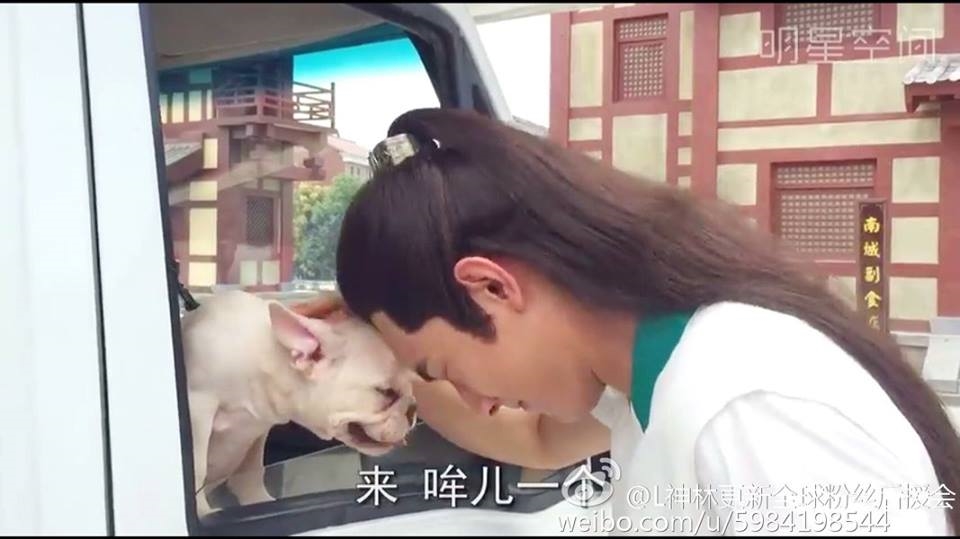 Những bức ảnh chứng minh 'với fan, idol chỉ mãi là em bé'