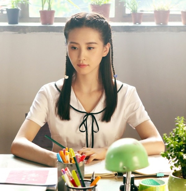 Chỉ với đồng phục nữ sinh, mỹ nhân Hoa ngữ vẫn dễ dàng đốn tim fan