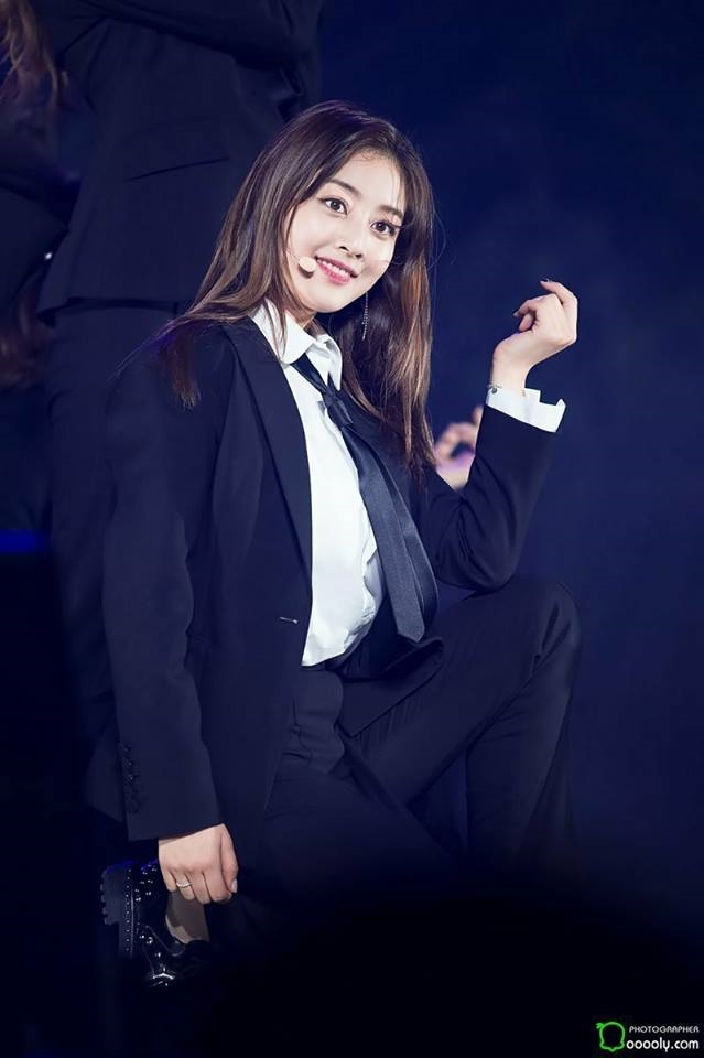 Cư dân mạng “tự vả” sau khi ngắm nhan sắc của Twice Jihyo hậu giảm cân