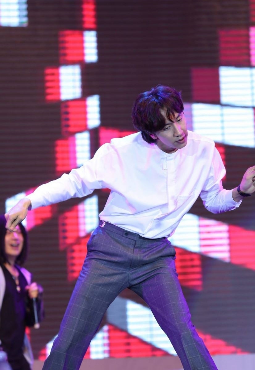 Những khoảnh khắc không thể quên của Lee Kwang Soo và HaHa ở Việt Nam