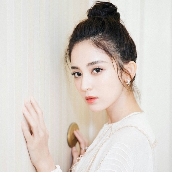 Cân đo đong đếm những chiếc mũi 'đắt giá' của mỹ nhân