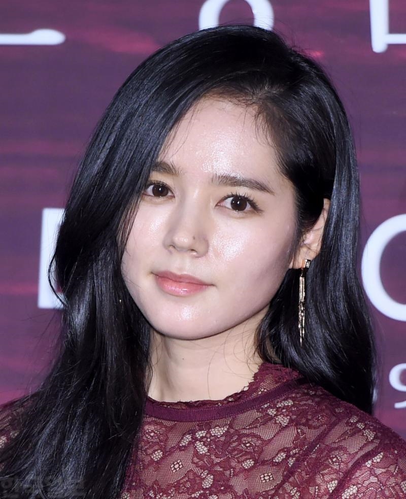 Nữ thần tái xuất, Han Ga In lâu rồi mới gặp vẫn trẻ đẹp chẳng khác xưa