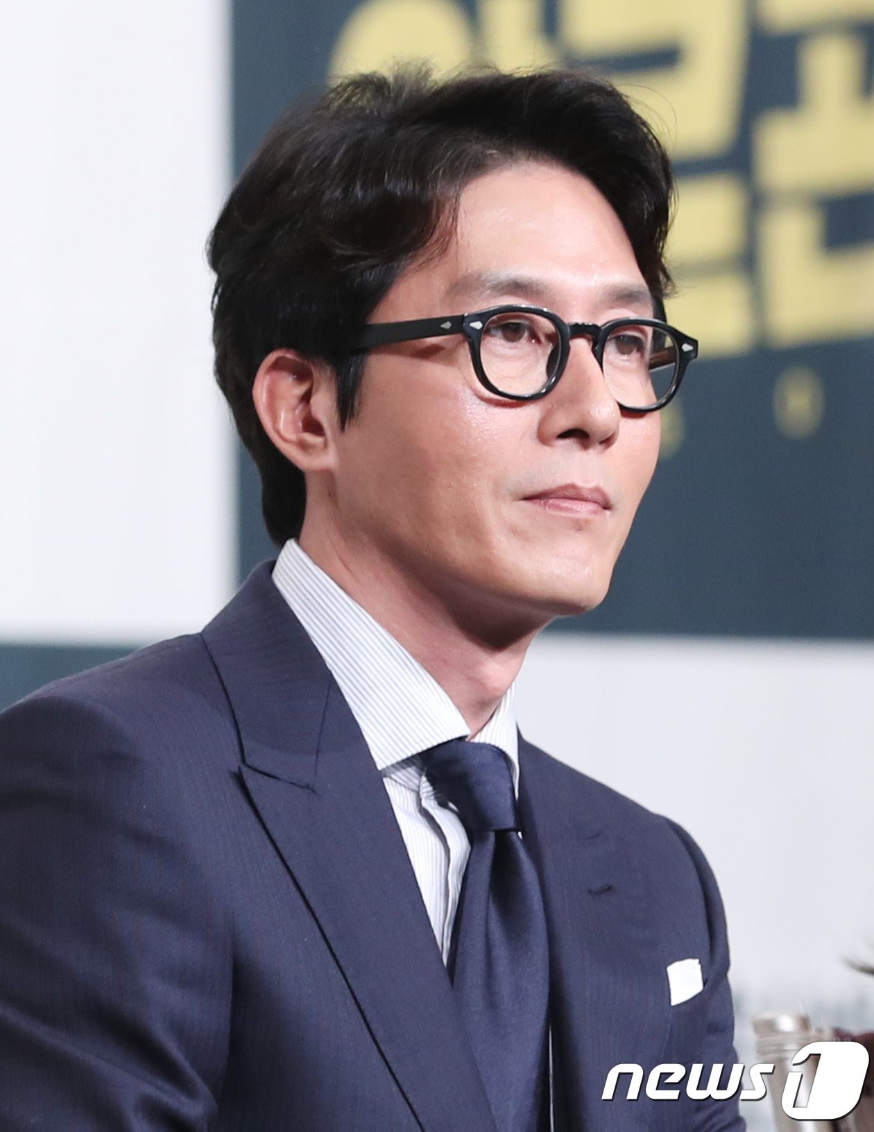 Tiết lộ bằng chứng Kim Joo Hyuk gặp tai nạn do đột ngột bị đau tim