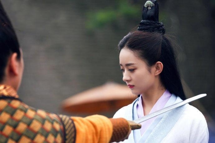 Triệu Lệ Dĩnh lại hút hồn fan với tạo hình cổ trang mới