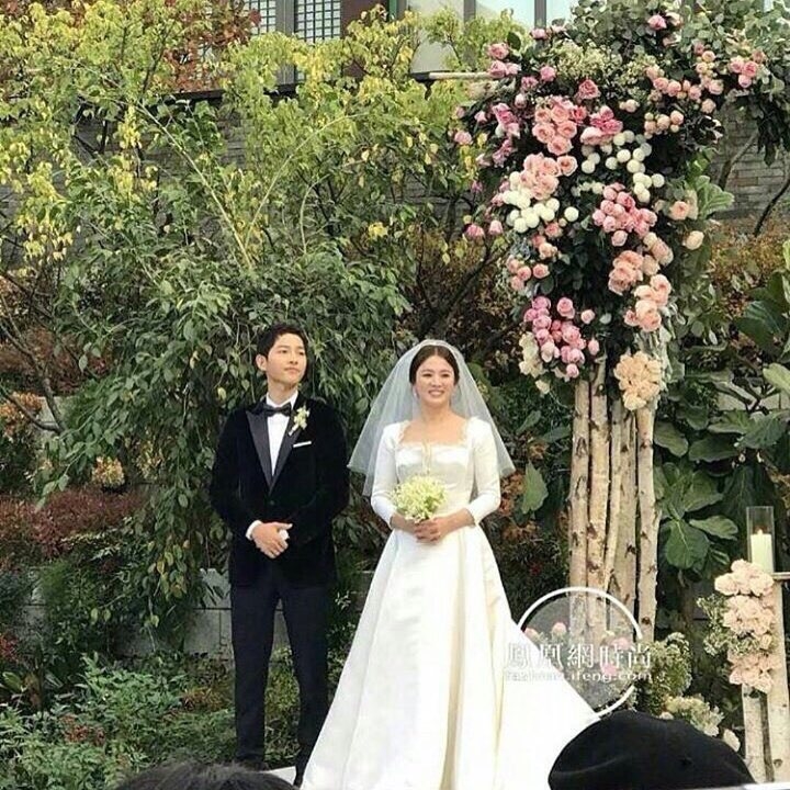 Tiết lộ chi phí tổ chức đám cưới SongSong Couple