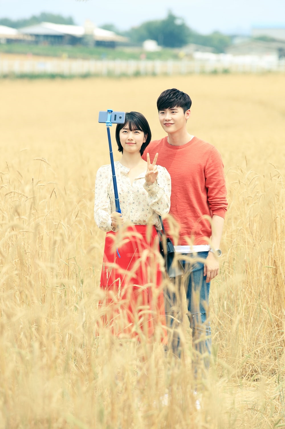 Lee Sung Kyung - Yoon Kyun Sang làm cameo trong 'Khi Nàng Say Giấc'