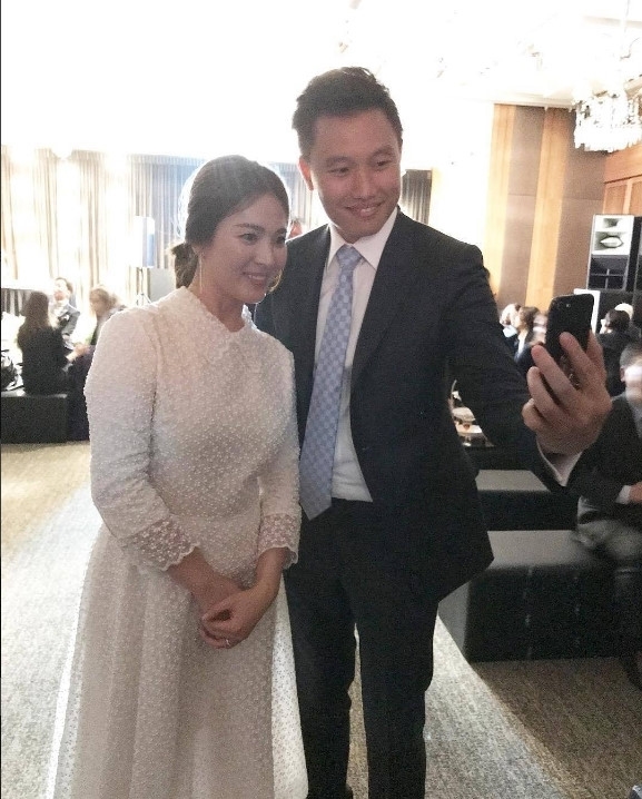 Lộ rõ dấu hiệu tăng cân Song Hye Kyo có thật sự mang thai?