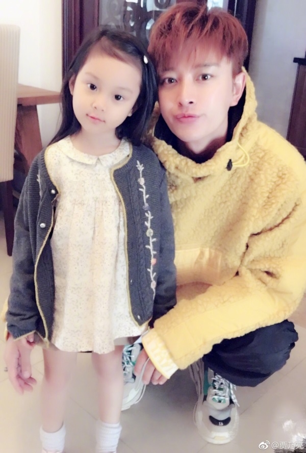 Lý Tiểu Lộ dở khóc dở cười kể chuyện Điềm Hinh mới sinh đã bị chê xấu