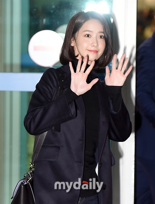 Yoona vẫn xinh đẹp rung động lòng người dù phải bay sớm
