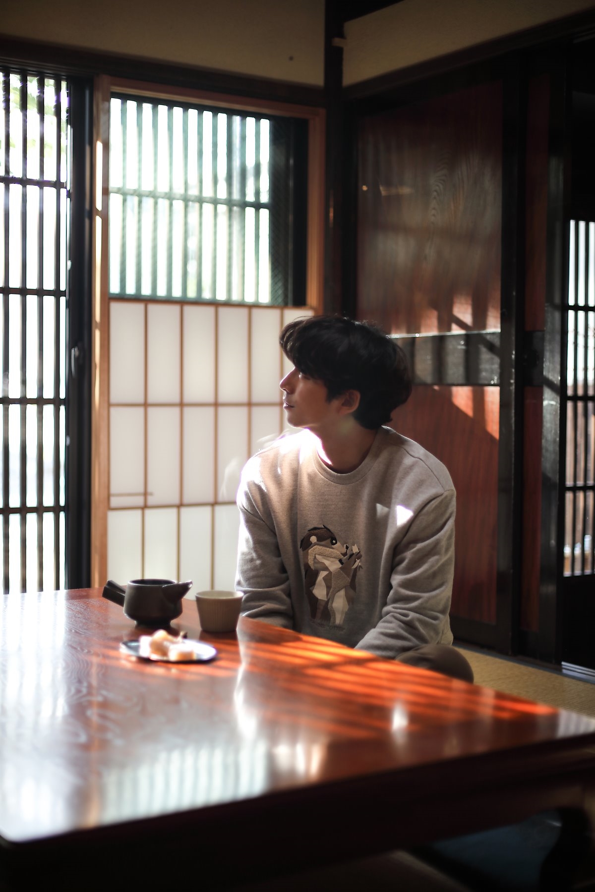 Gong Yoo khoe ảnh du lịch Nhật Bản đẹp mê hồn