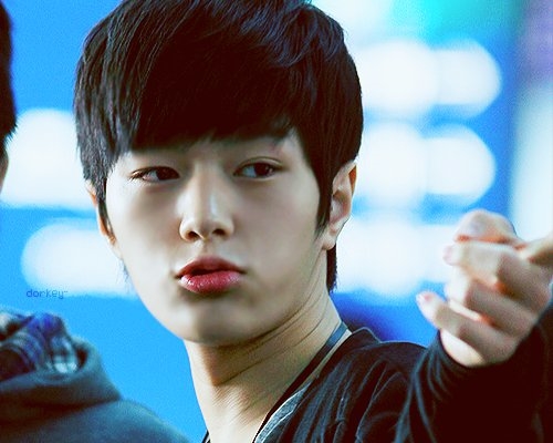 Những biểu cảm đáng yêu trên gương mặt của các idol Kpop