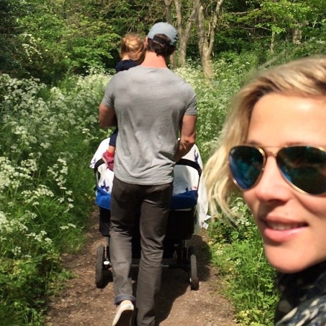 Chris Hemsworth - Nam thần trên phim, chồng ngoan bố đảm ngoài đời