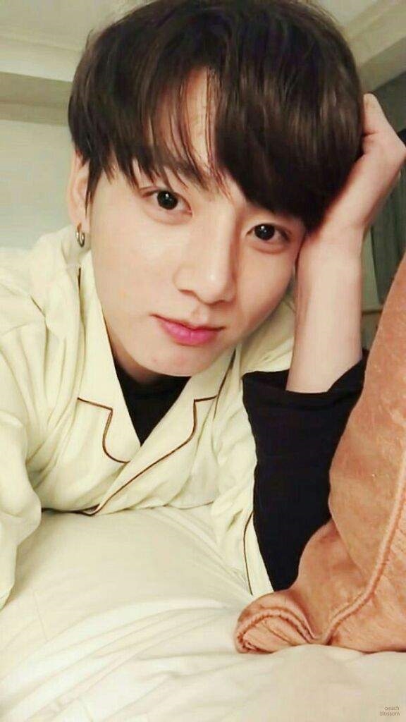Mặt mộc không tì vết của loạt thần tượng Kpop