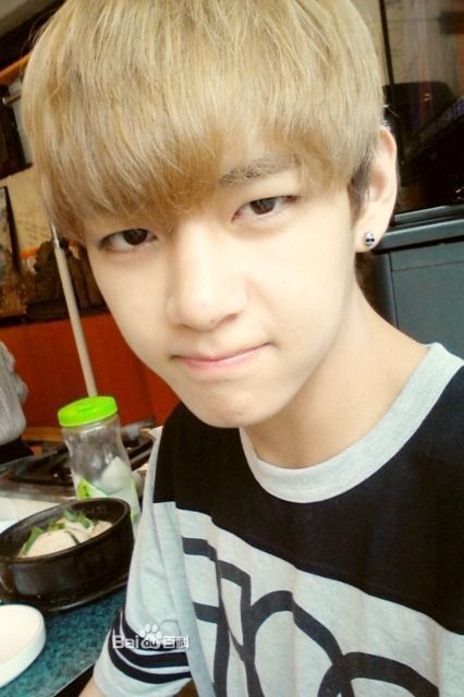 Mặt mộc không tì vết của loạt thần tượng Kpop