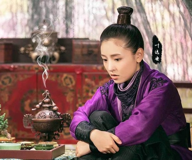Mỹ nhân 9x nào sẽ trở thành 'nữ hoàng rating' của Cbiz trong năm 2018?