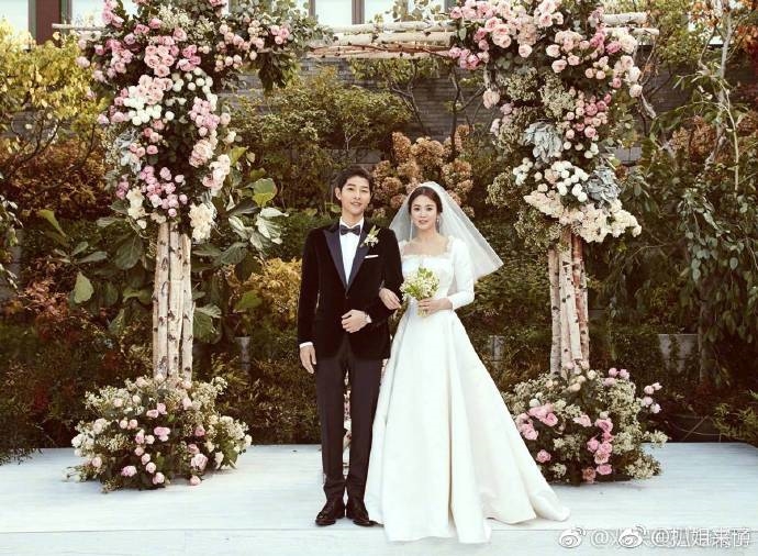 Chương Tử Di vẫn khen ngợi Song Joong Ki vì là người chồng hoàn hảo
