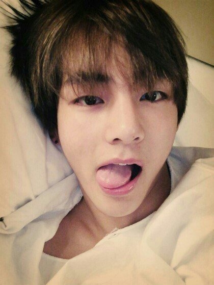 Mặt mộc không tì vết của loạt thần tượng Kpop