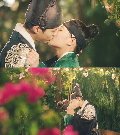 Moon Lovers đánh bại Love In The Moonlight trong lòng khán giả