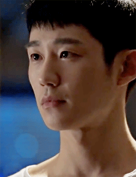 7 lý do để yêu chàng trai có nụ cười trong suốt Jung Hae In