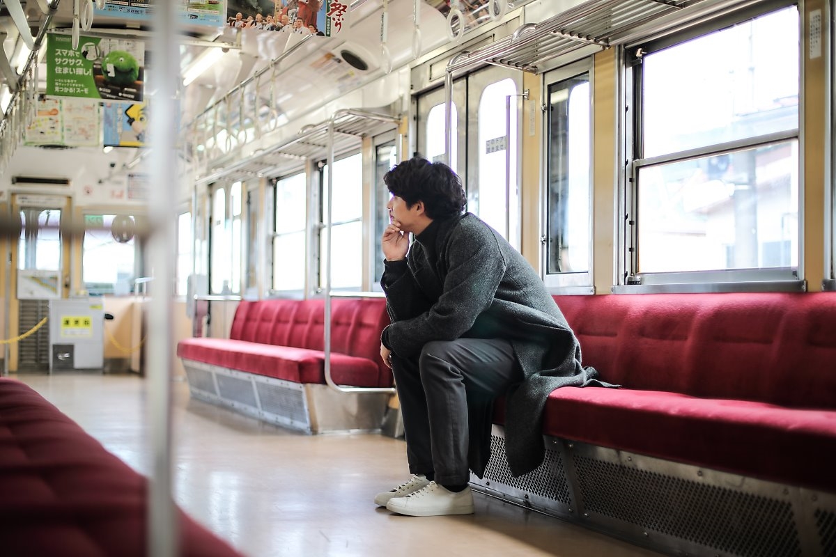 Gong Yoo khoe ảnh du lịch Nhật Bản đẹp mê hồn