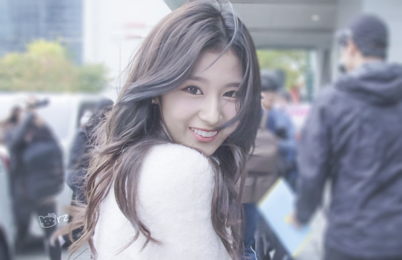 Sao nữ khiến fan girl của idol nam dè chừng