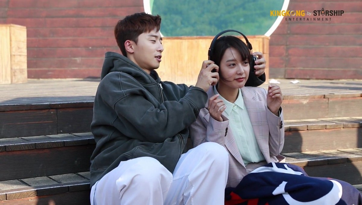Park Seo Joon “yêu lại từ đầu” với Kim Ji Won trong phim mới