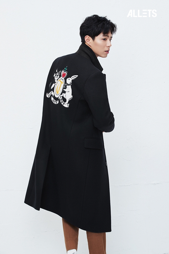 Park Bo Gum gây sốt với hình ảnh mỹ nam thiếu niên trong quảng cáo mới