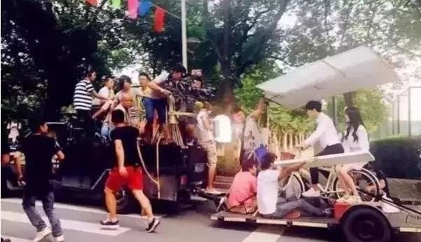 Phì cười với những bức ảnh hậu trường 'độc' hiếm thấy của Hoa ngữ