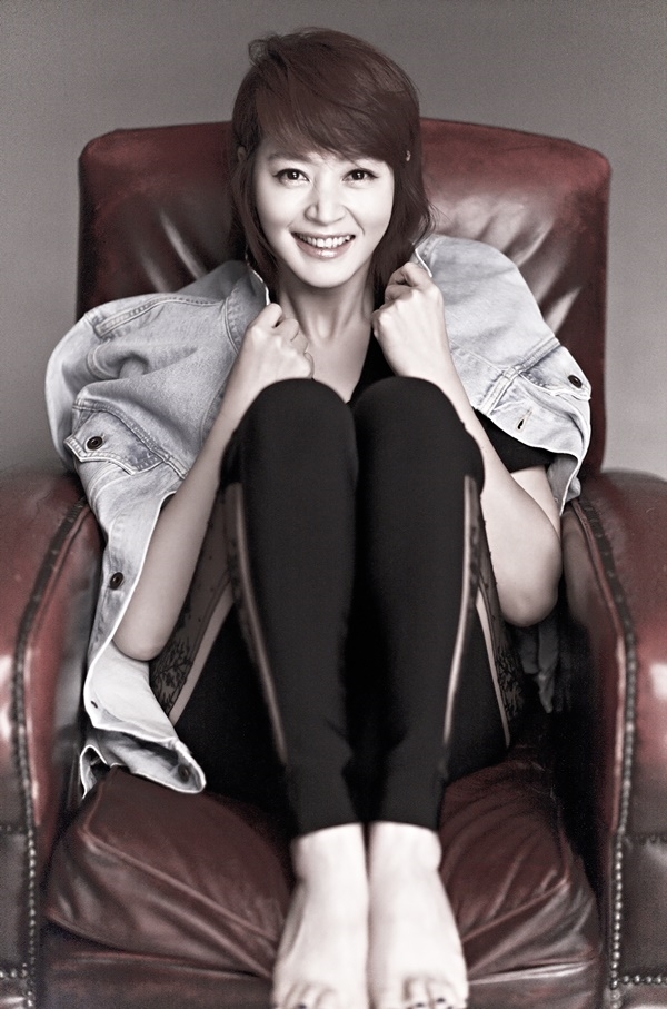 Kim Hye Soo chia sẻ cảm xúc khi lột xác hoàn toàn trong movie mới
