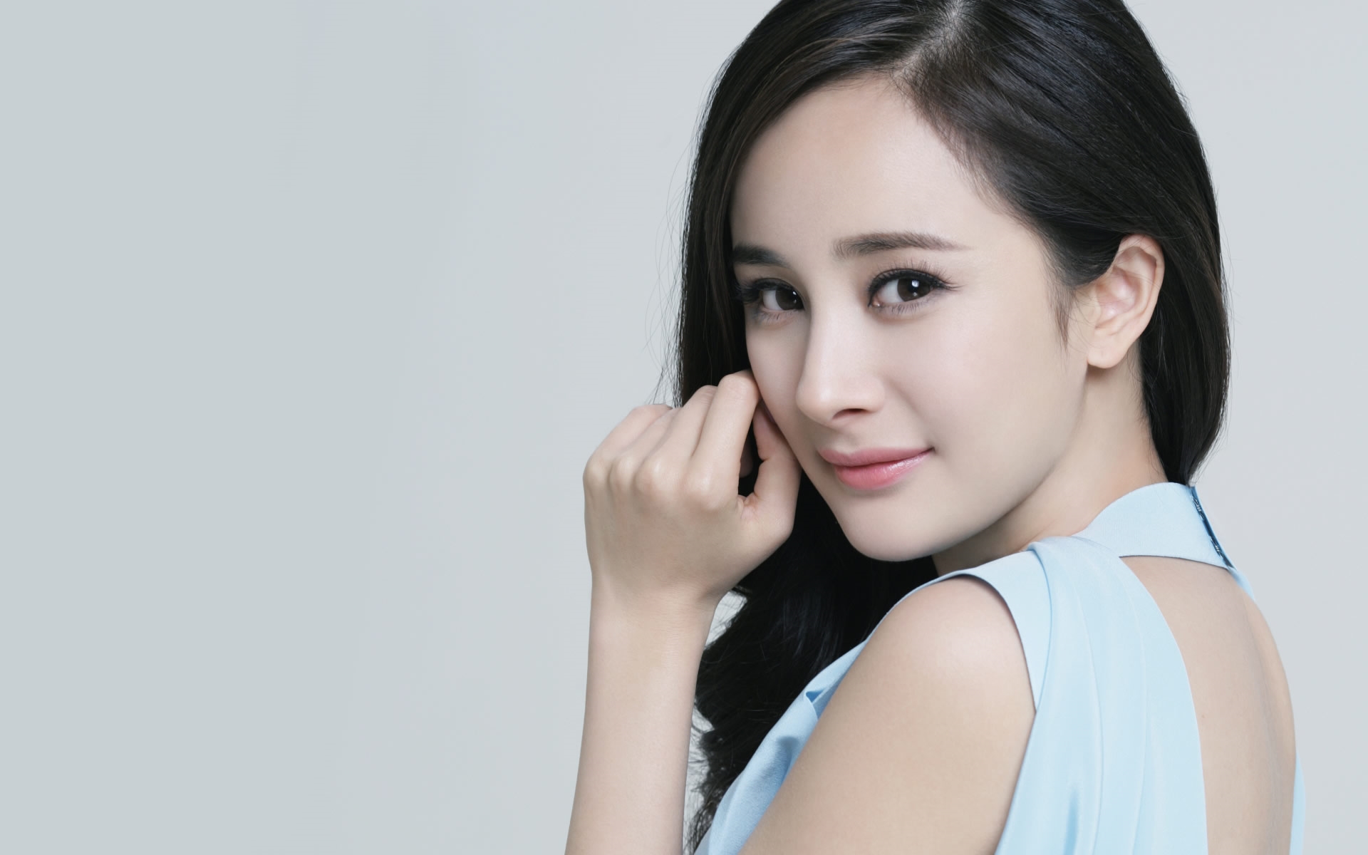 Mỹ nhân Hoa Ngữ bỗng trở nên xấu xí khi bị doanh nghiệp mượn hình ảnh
