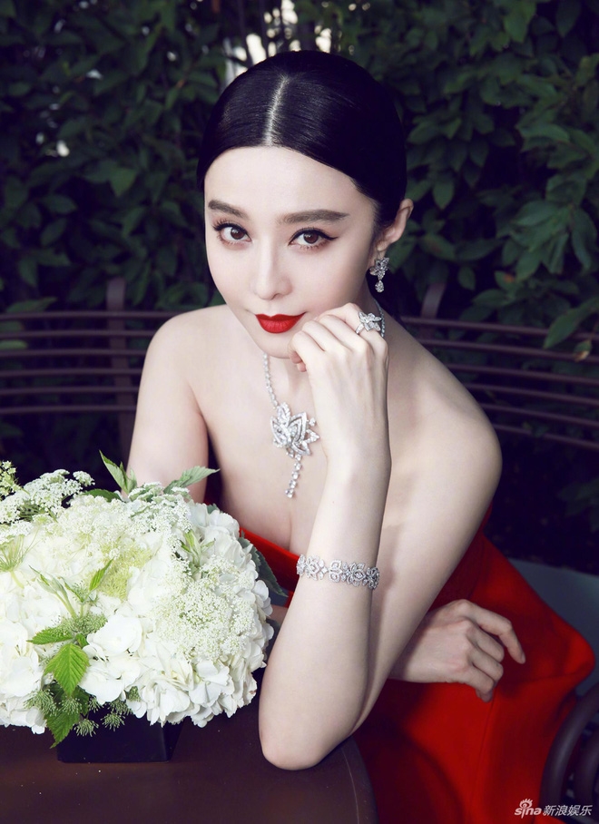 Những ông hoàng bà chúa không ai dám "đụng" vào của Cbiz