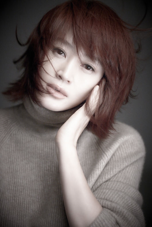 Kim Hye Soo chia sẻ cảm xúc khi lột xác hoàn toàn trong movie mới