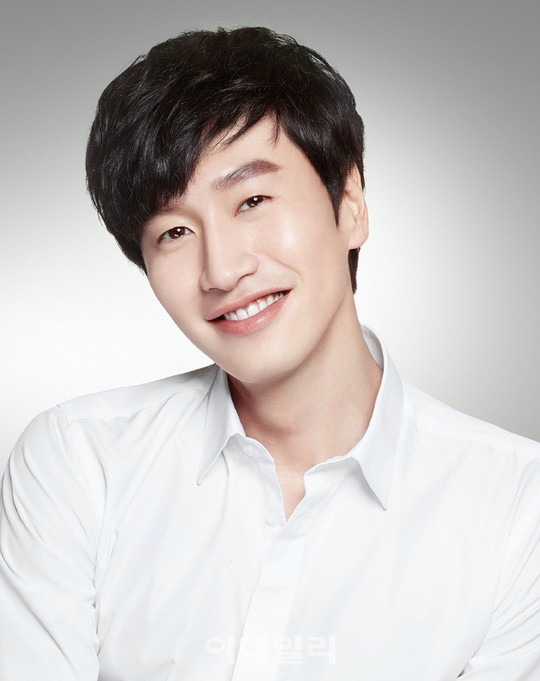 Lee Kwang Soo bị trêu chọc với kiểu tóc mới