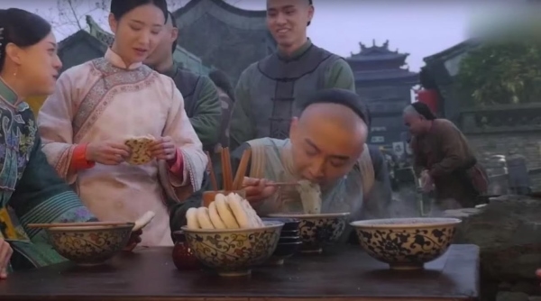 Phim Hoa ngữ và những bí mật ít ai biết về cảnh ăn uống trên màn ảnh