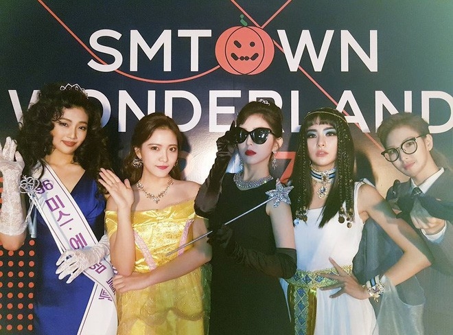 Cùng ngắm nhìn các idol nhà SM hoá thân xuất thần trong tiệc Halloween
