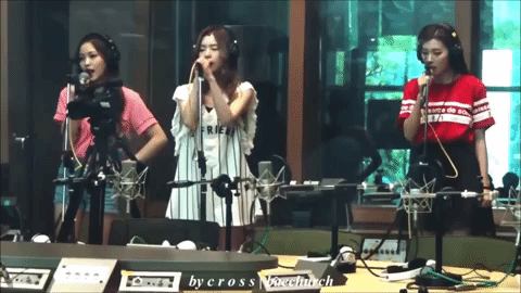 Những thánh nữ hậu đậu, vụng về siêu cấp của Kpop
