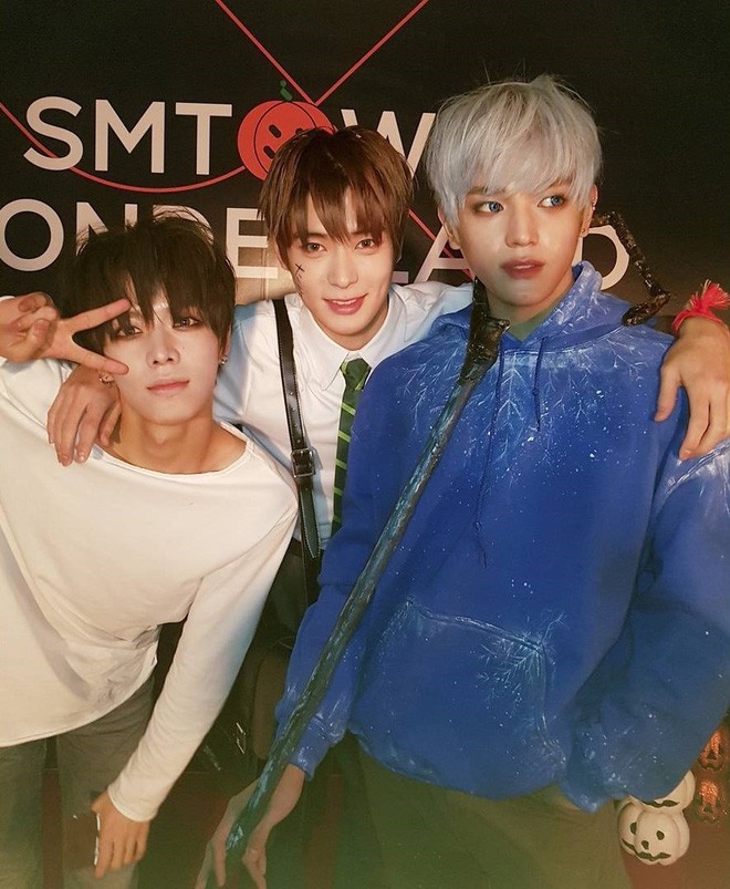 Cùng ngắm nhìn các idol nhà SM hoá thân xuất thần trong tiệc Halloween