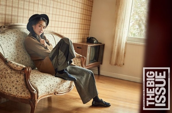 Moon Geun Young trẻ trung tỏa sáng trong bộ ảnh tạp chí mới