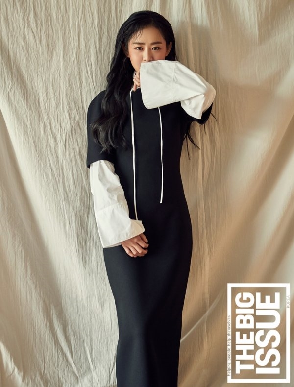 Moon Geun Young trẻ trung tỏa sáng trong bộ ảnh tạp chí mới