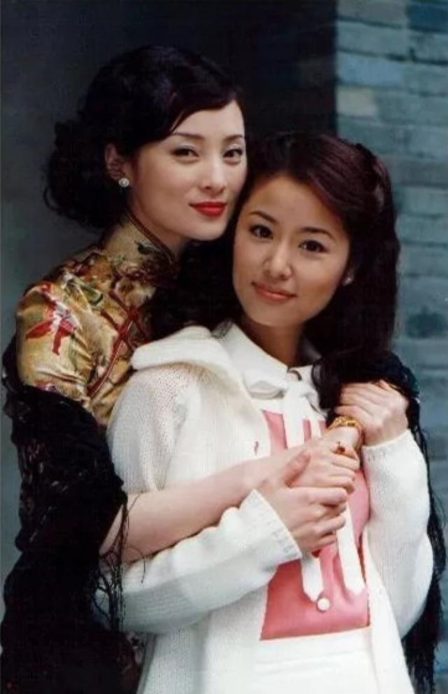 Tưởng Hân và Lưu Gia Linh đã bị ném đá là thảm họa 'cưa sừng'