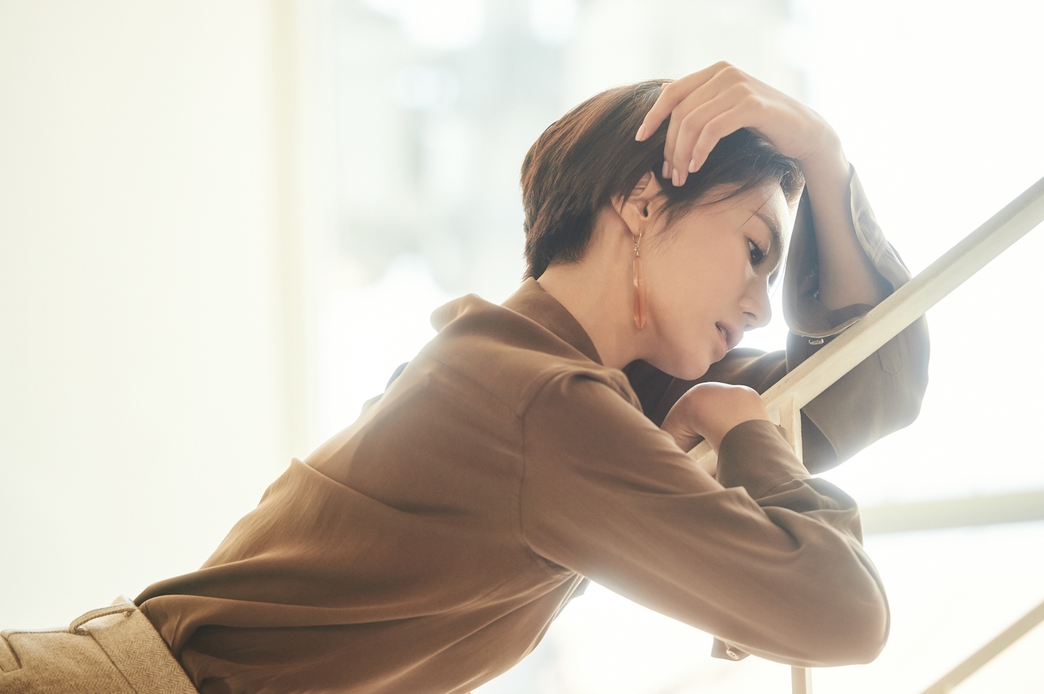 Go Jun Hee đẹp ngây ngất với bộ sưu tập áo sơmi yêu thích