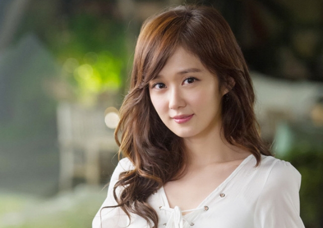 Sau Song Hye Kyo, nhiều “gái ế” K-biz đang được mong chờ làm đám cưới
