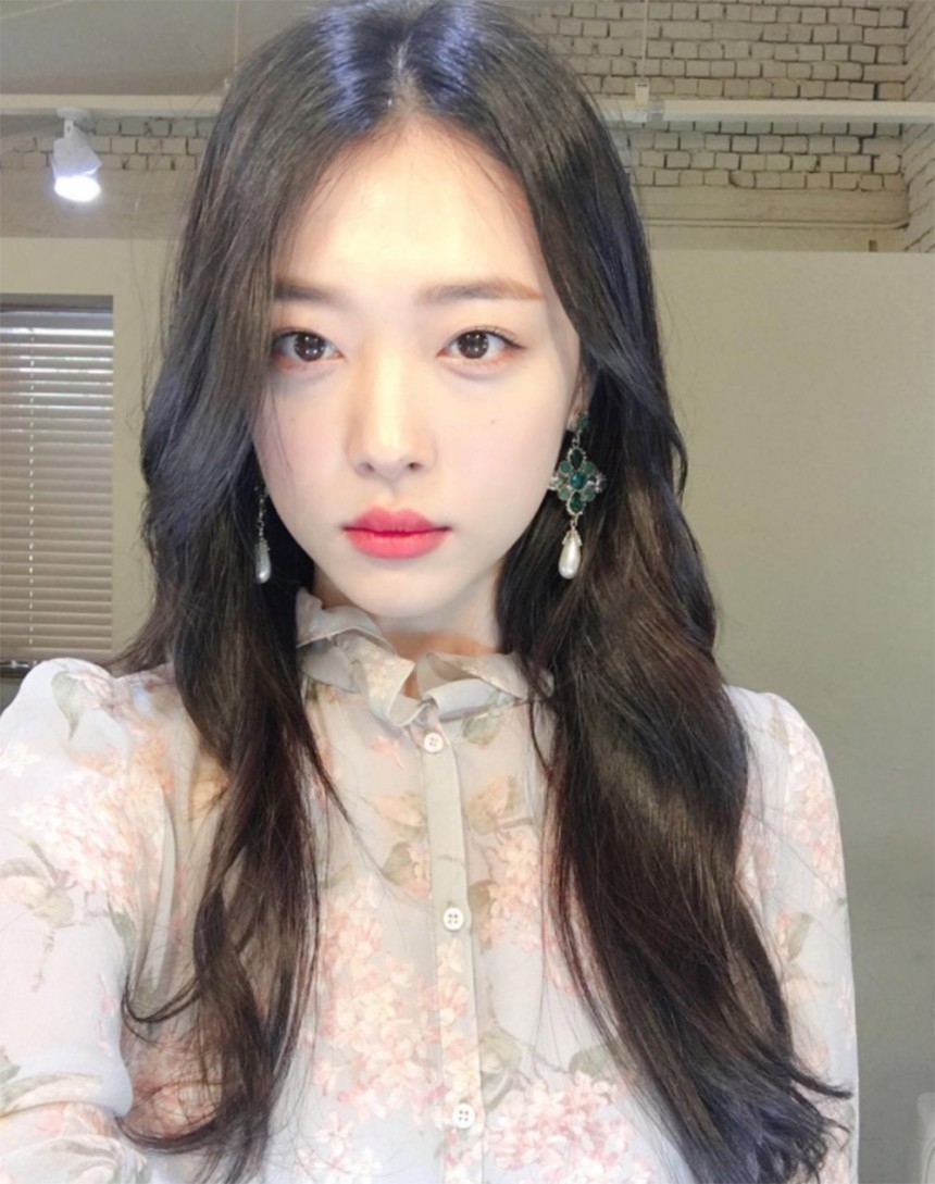 Lý do fan cuồng quyết bám đuôi Kim So Hyun tới tới trường trung học