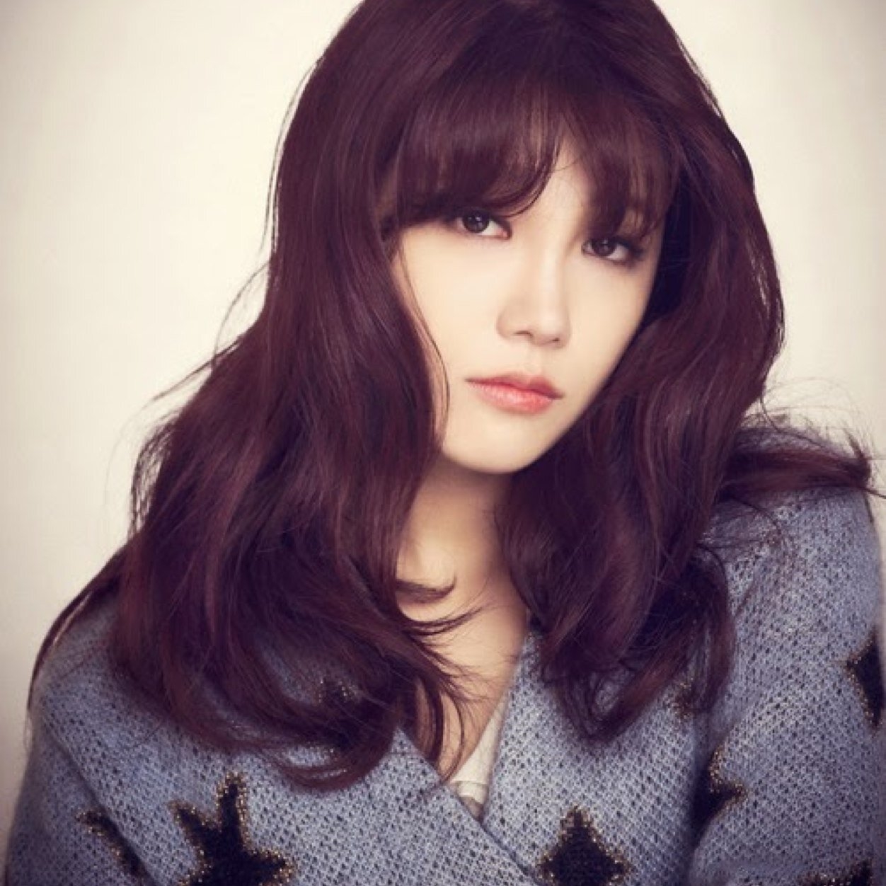 Lý do fan cuồng quyết bám đuôi Kim So Hyun tới tới trường trung học